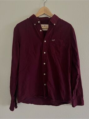 Hollister Men's Long-Sleeve Button-Down Shirt - Wine